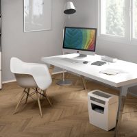 Leitz 80090000 Шредер Leitz IQ Home Office (секр.P-4)/фрагменты/10лист./23лтр./скрепки/скобы