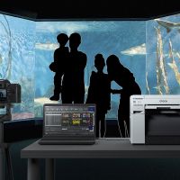 Принтер EPSON Surelab SL-D800, Минифотолаборатория, Тиражная печать фотографий (C11CH75301CX)